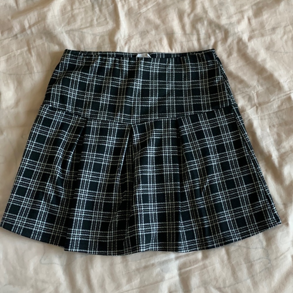 Pleated black plaid skirt Full Tilt Med